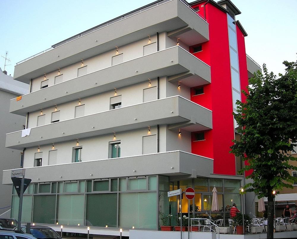 Hotel Etoile Rimini Buitenkant foto